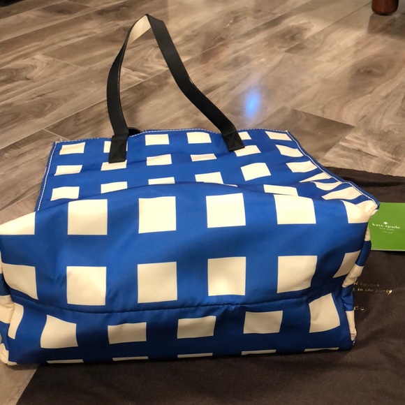 🔥🔥KATE SPADE TOTE. - Picture 9 of 11